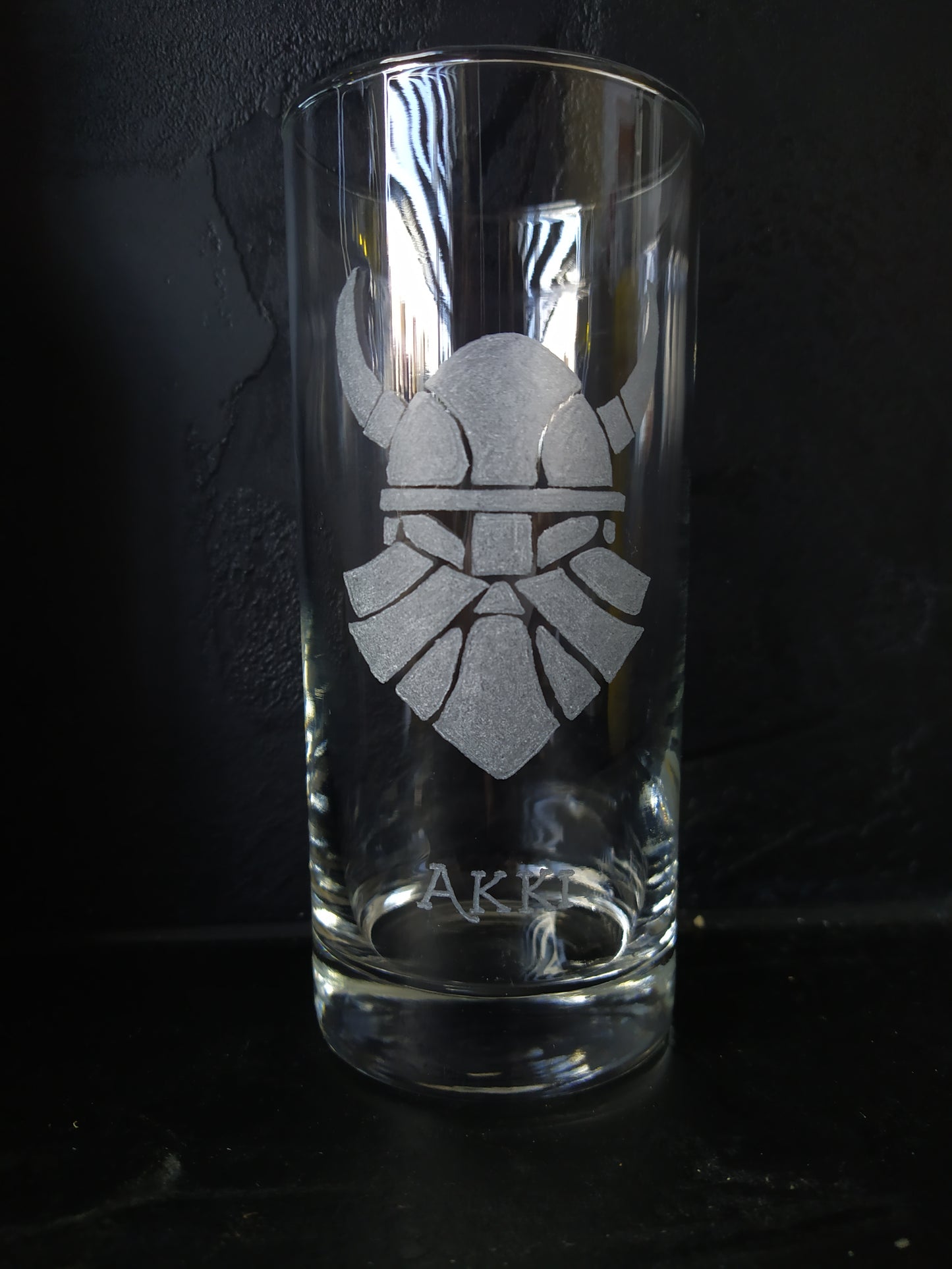 Custom Engraved Glass - Personalize the glass completely to your wishes!